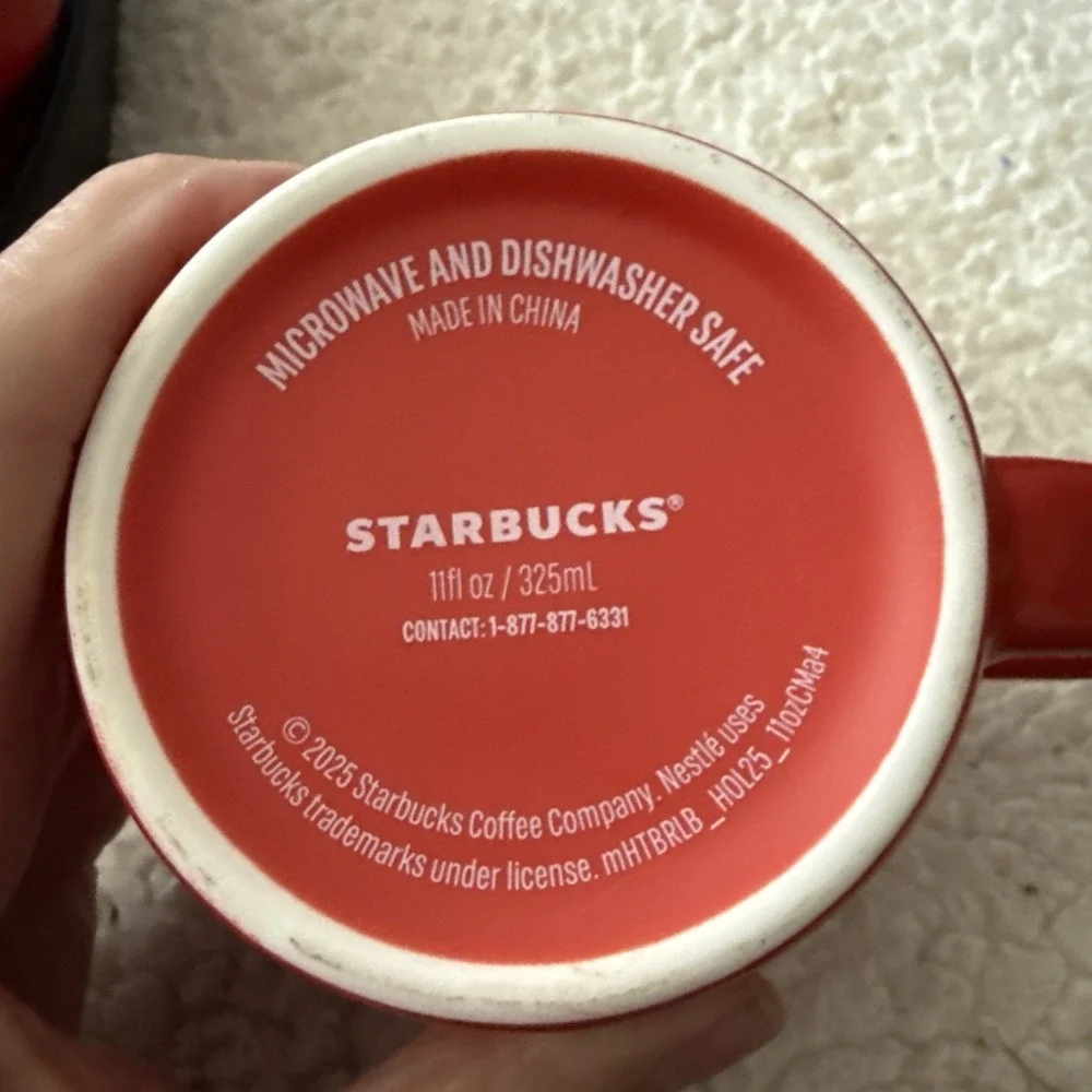 Starbucks Red Coffee Mug 2025 Ceramic Cup 11oz Classic Logo Mug